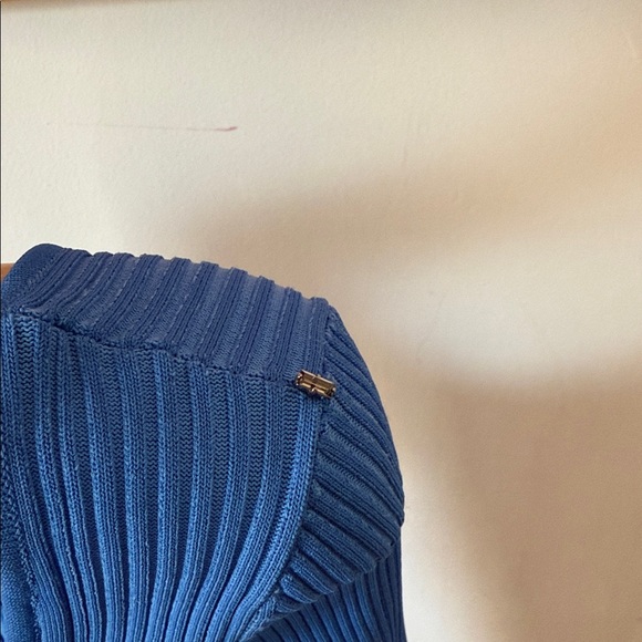 ๐ Balenciaga Blue Ribbed Long Sleeve Top - Picture 3 of 4